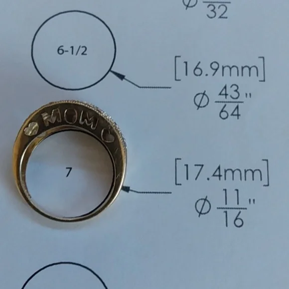 10k yellow gold Mom diamond chunky ring